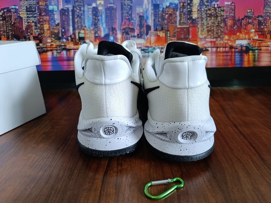 Кроссовки NIKE Kure Low 4 tb Promo