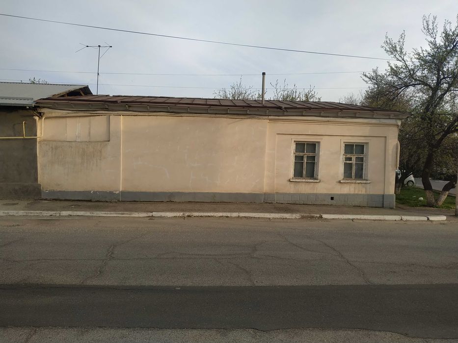 Uy Sotiladi Shofayz mostda  kotta yol yuzida !!!