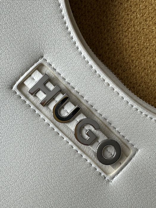 Бяла чанта Hugo Boss