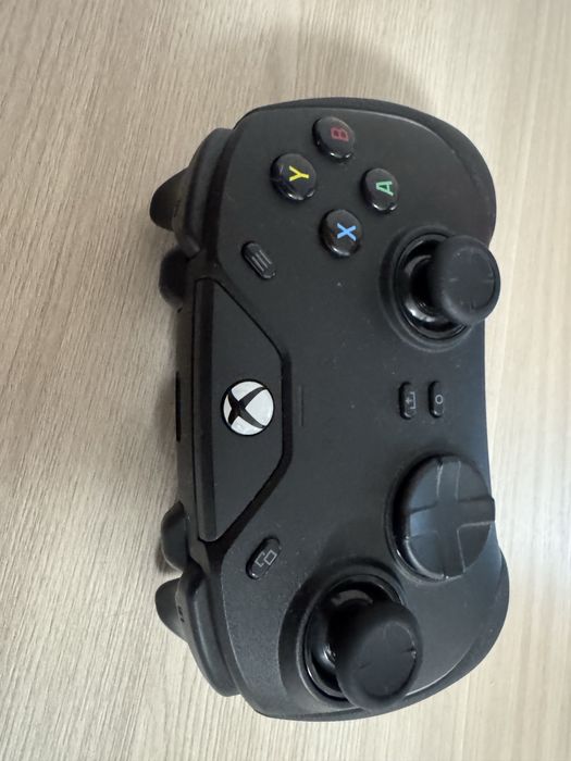 Джойстик Wolverine v2 chroma