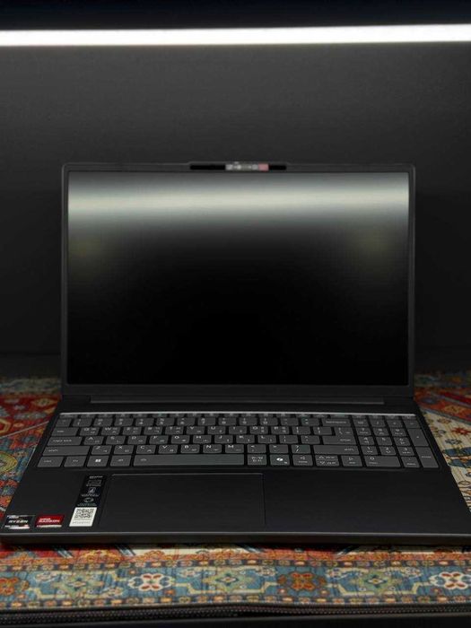LENOVO LOQ R7-170 / D5-16G / 512G / 15,6'' FHD 144Hz / RTX 4050