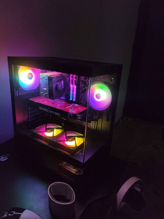 Ryzen 5 5500 , gtx 1080 , 32 GB RAM