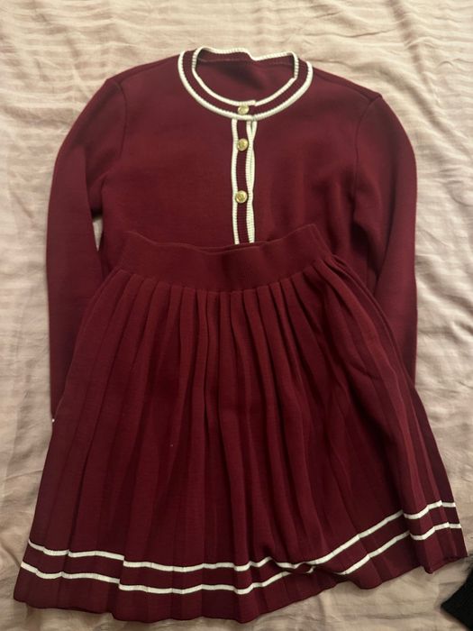 Дамски плетен сет бургунди