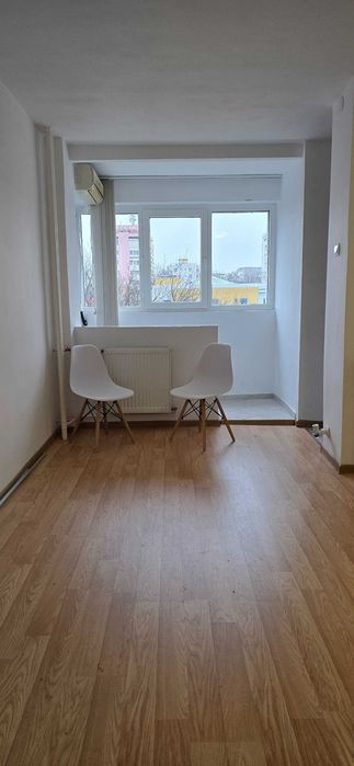 Particular inchiriez garsoniera Piata Minis/IOR/Titan