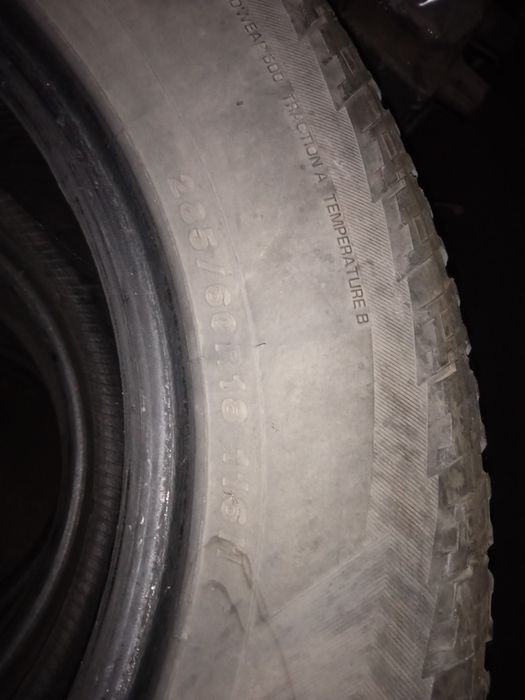 Продам Шины 285/60/18 (летние)