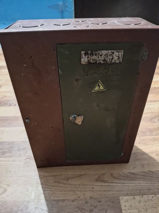 Электрическая  щита