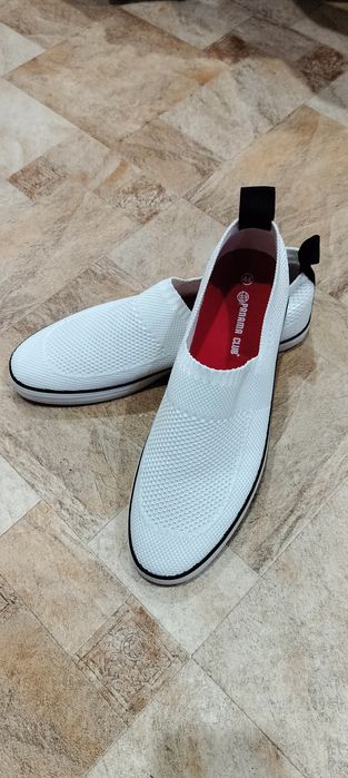 Продам мокасины новые 44 размер