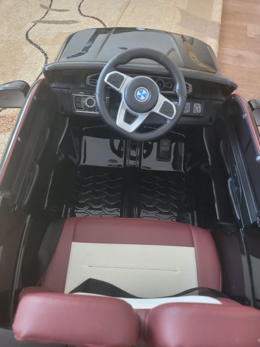 Машина BMW X8 для детей