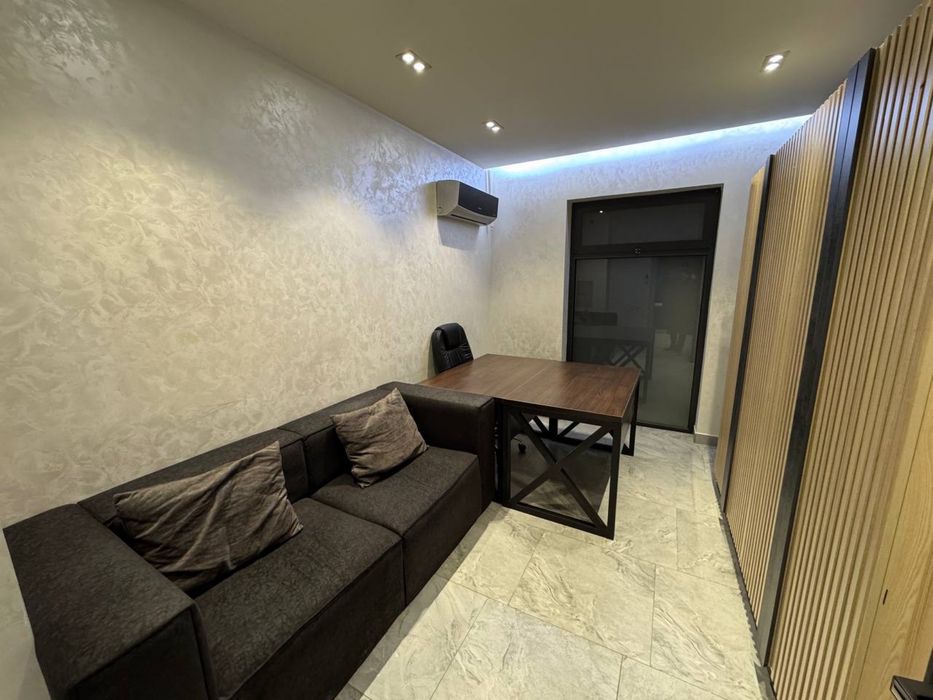 Срочно Продаётся Нежилое Помещения 1/Линия Дархан ор-р 2012.кафе