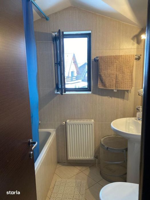 Vila P+M moderna, 4 camere, teren 500 mp – Busteni, cu semineu si zo