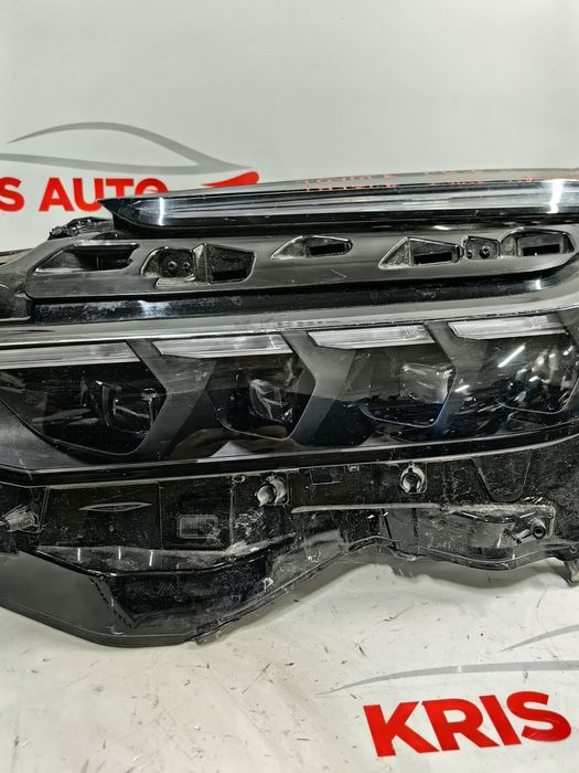 Ляв фар Toyota CH-R FULL LED 2024/ Тойота ЦХ-Р - Със забележки!
