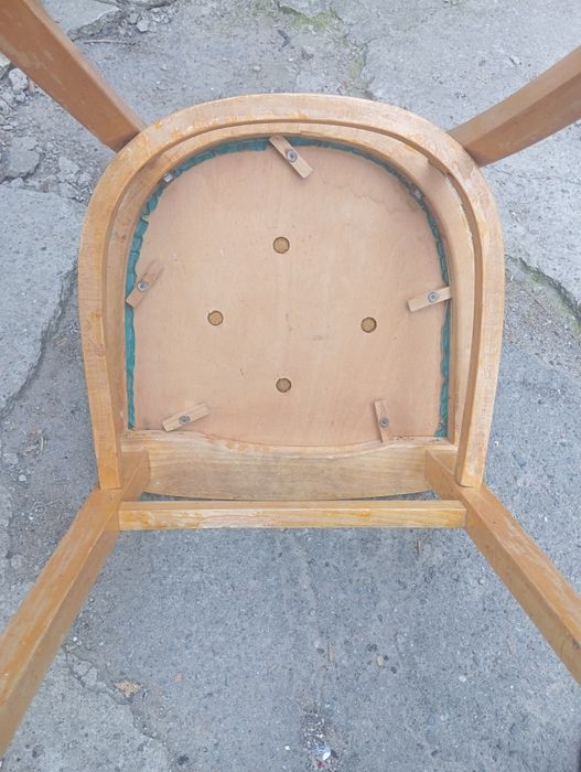 Продам советские стулья