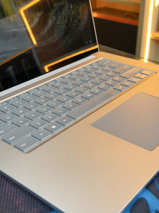 Micrasoft surface