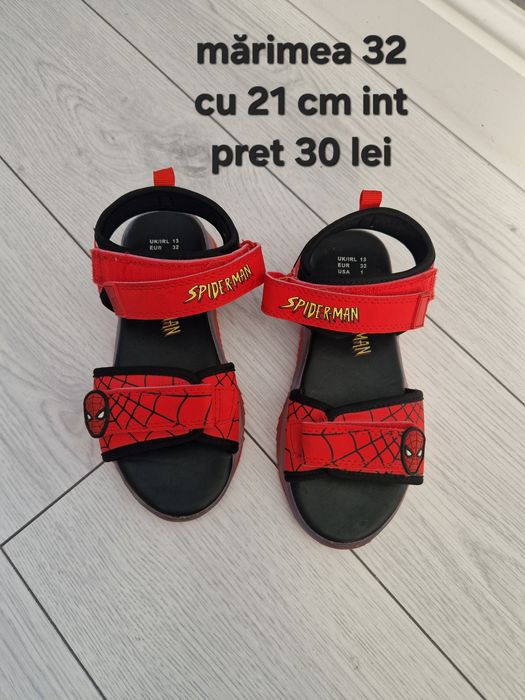 Sandale mărimea 32 si 30