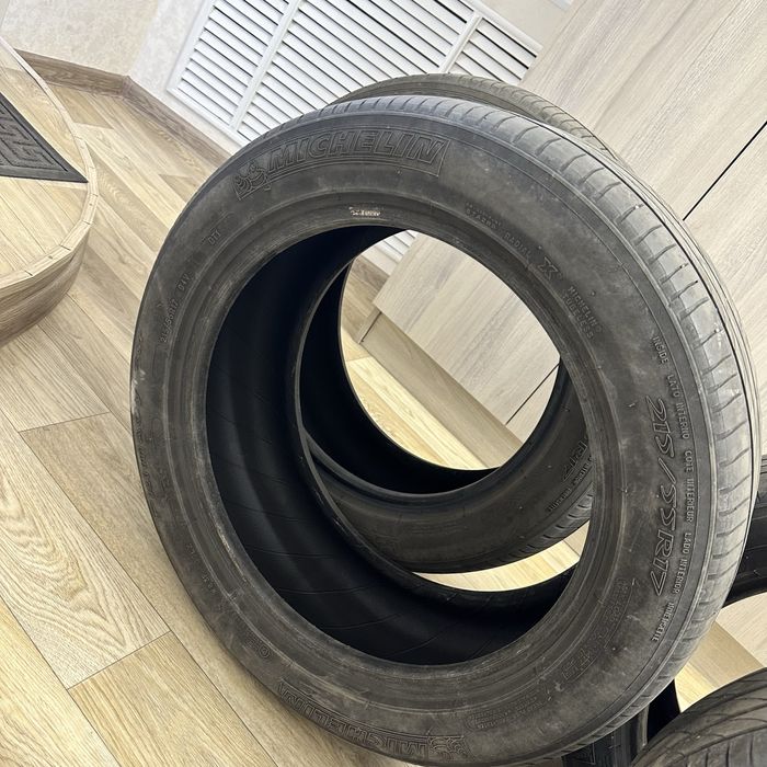 Продам шины, мишлен 215/55/17