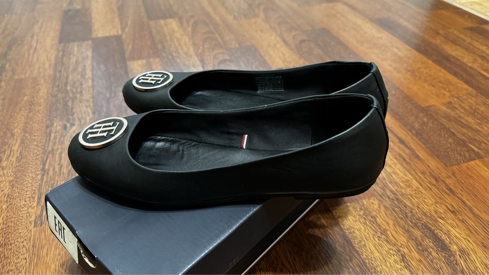 Продам балетки Tommy hilfiger