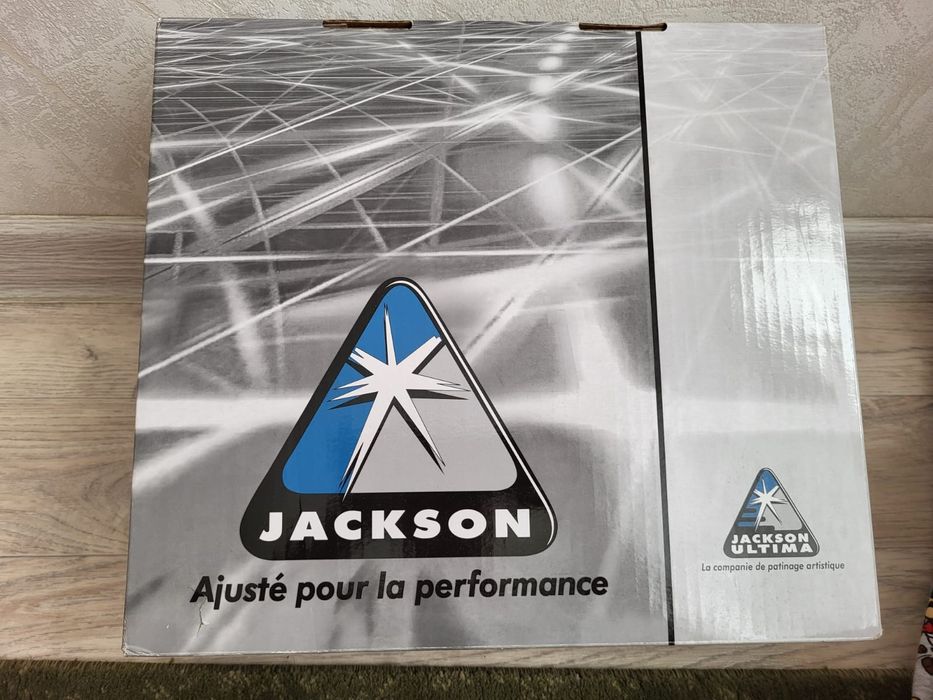 Продаю коньки  бу