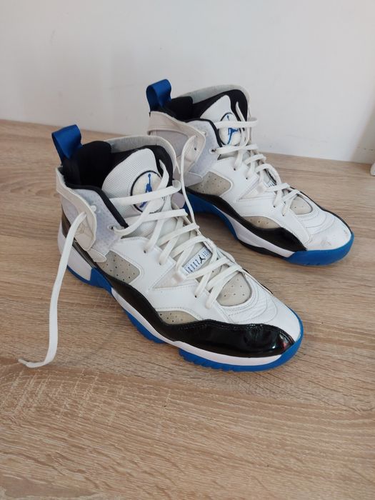 Jordan marime 46