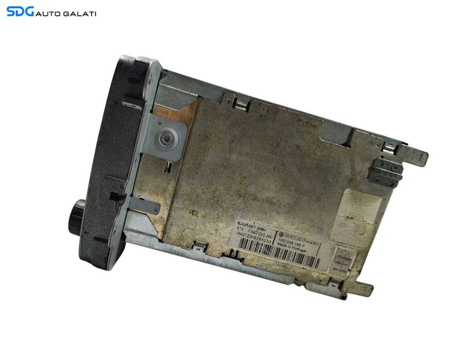 Unitate Radio CD Player Display Volkswagen Jetta 2005 - 2011 Cod 1K0035186P [LR1475]