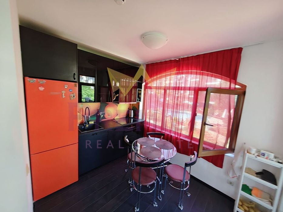 Мезонет в Ахелой