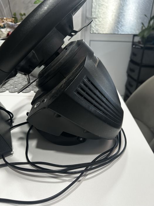 Геймърски Волан Thrustmaster TMX