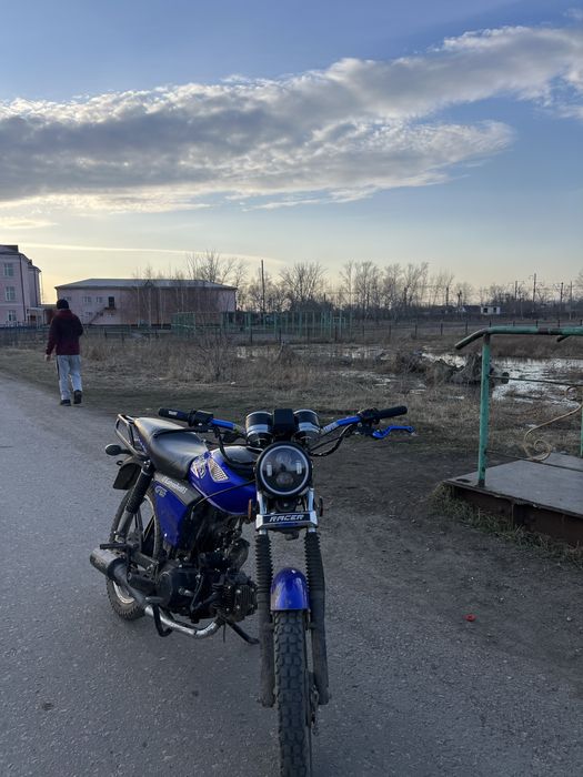 Продаю Рейсер 110