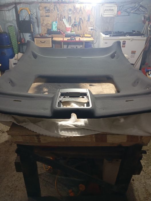 Retapitari plafoane, detailing auto și lumini ambientale