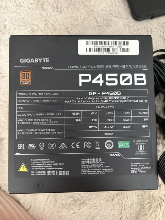 Sursa Gigabyte 450W