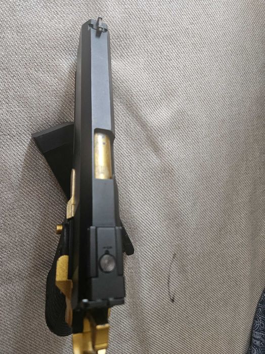 Hi  Capa deluxe airsoft