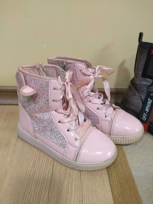 Детски боти номер 32