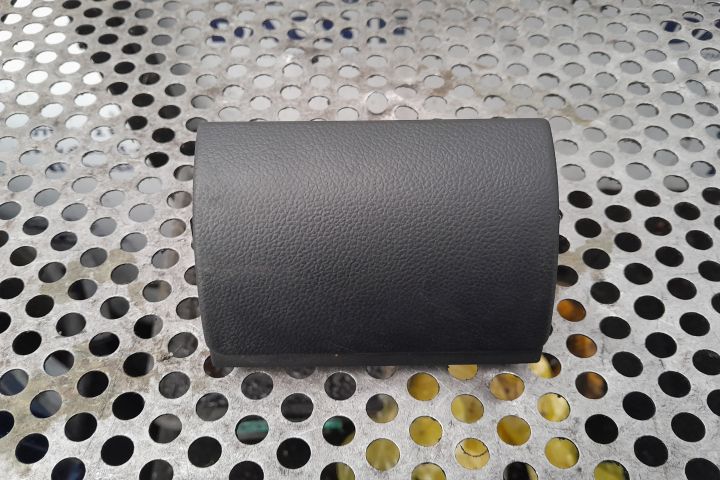 Scrumiera spate 8L0857961 Seat Leon a 2-a generatie 1P