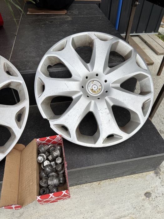 Capace si Prezoane pentru Ford