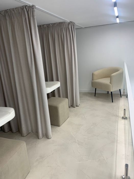 Сдам кушетку в салоне красоты