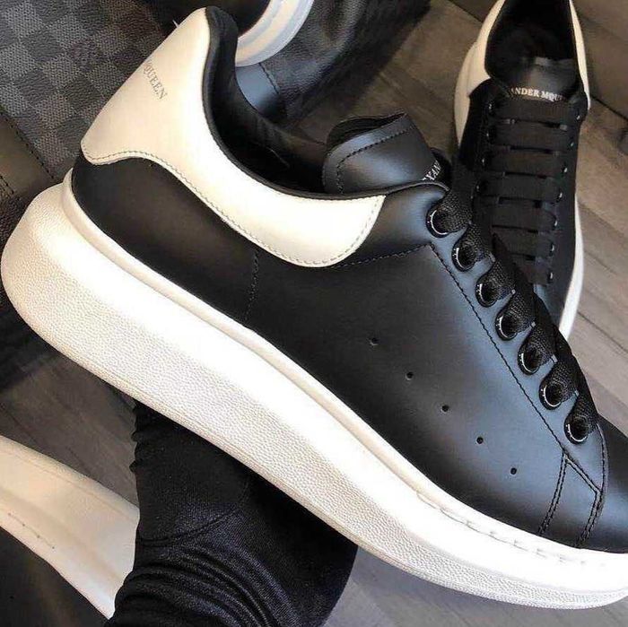 Alexander MQUEEN  36-45- Lichidare stoc