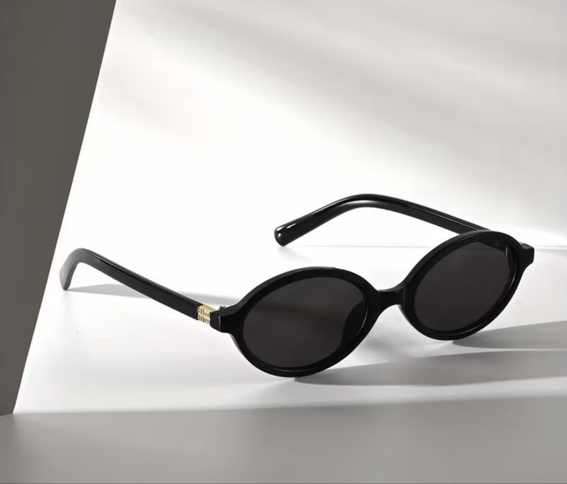 Miumiu очила черни