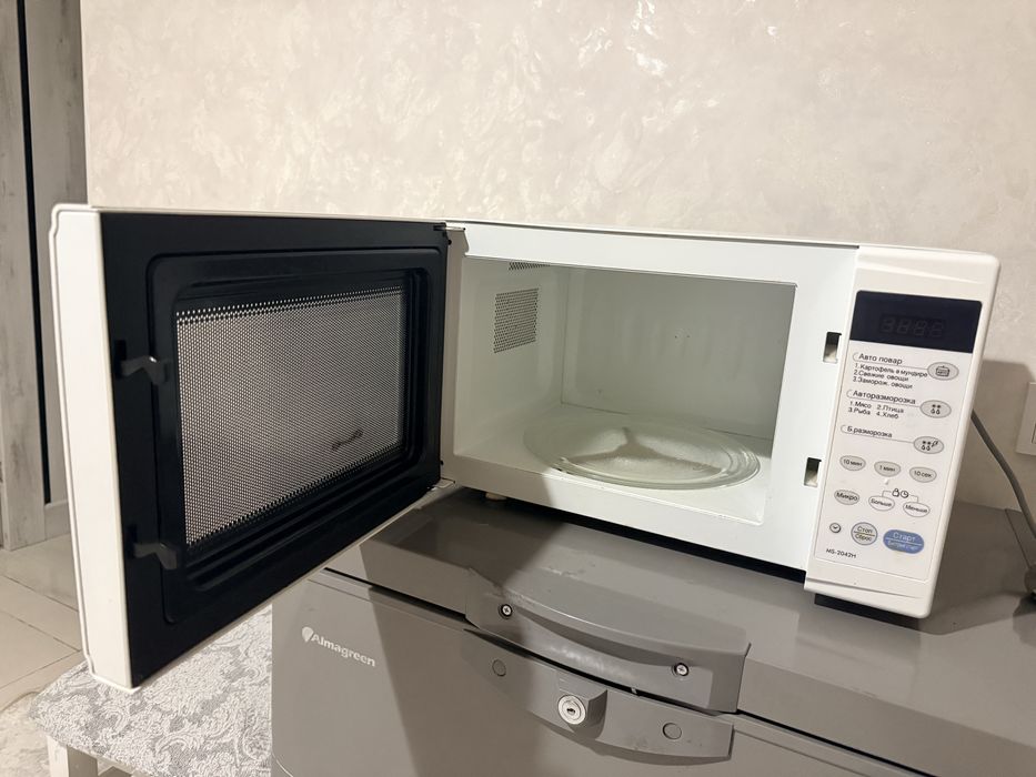 Продам Микроволновку