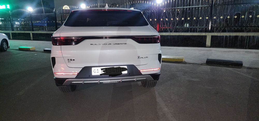 BYD song plus EV 2022yil