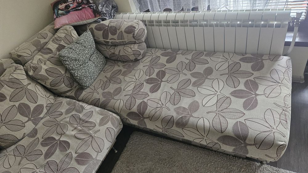 Продавам диван ъглов диван