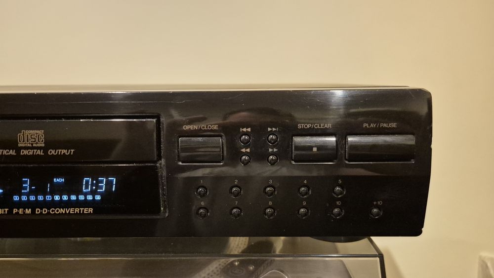 CD player JVC XL-Z132BK