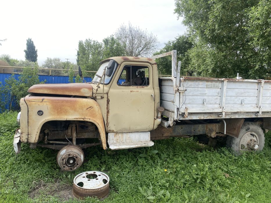 Продам газик 53 на запчасти