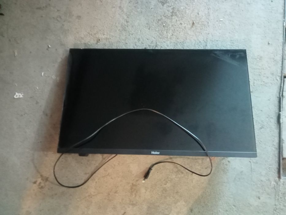 Продам телевизор наер.на запчасти