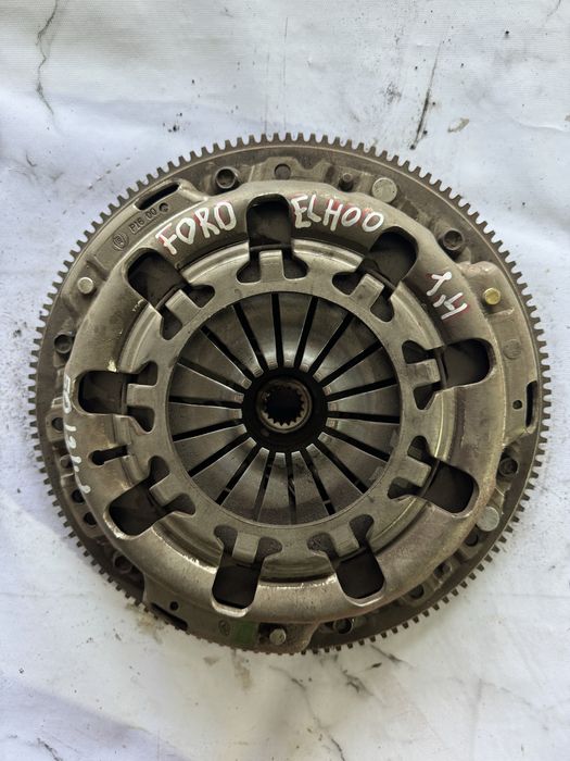 Сцепление Форд Фокус 1.4 л
