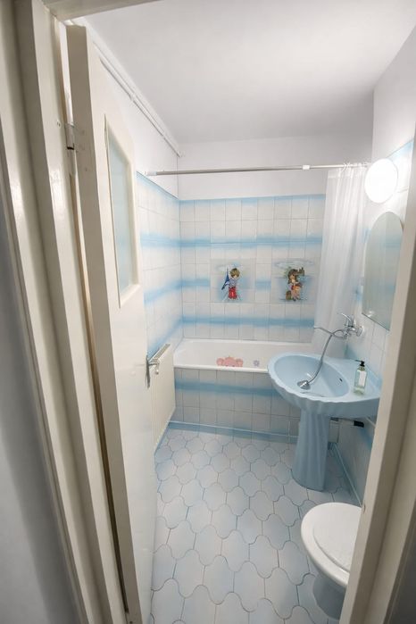 Apartament 3 camere de vânzare / schimb – Calea Craiovei