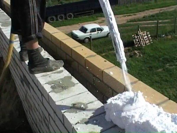 Утепление стен крыш пеноизолом