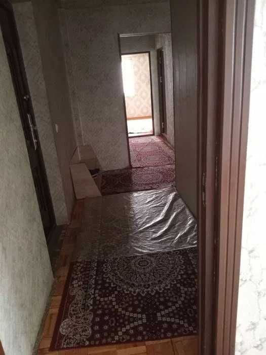 Гулобод   3хкомнатная   70м2    Срочно продаётся !!!