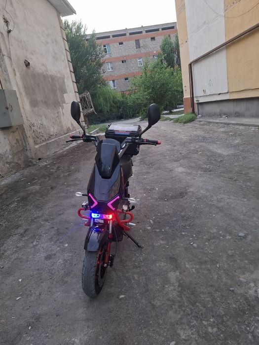 Redline skuter srochniga