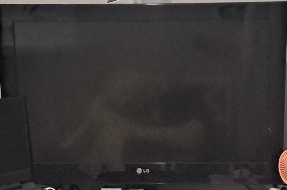 Продам телевизор