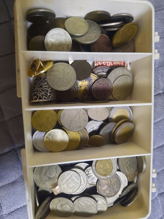 Продам деньги разных  зарубежных стран