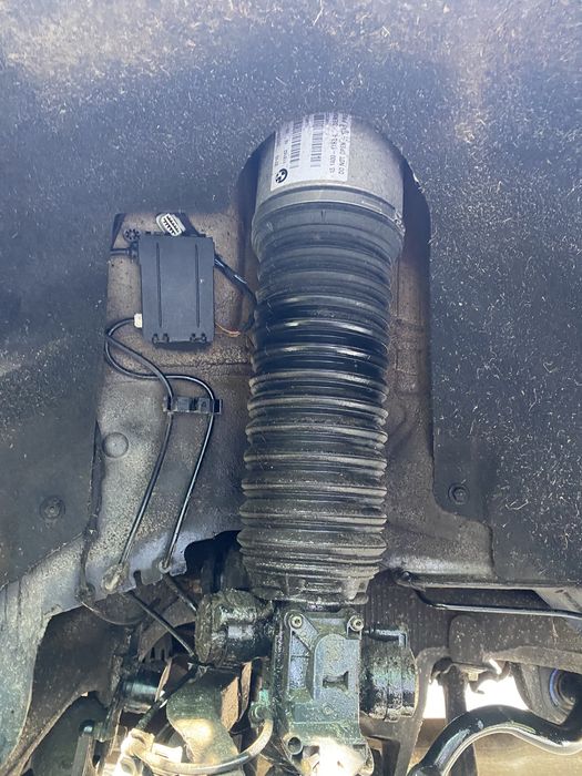Fuzetă Stânga spate BMW seria 7 F01 2014
