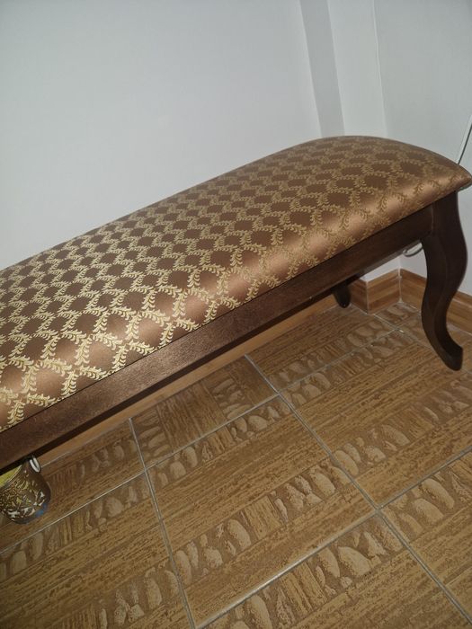 Столы , сиулья , банкетки